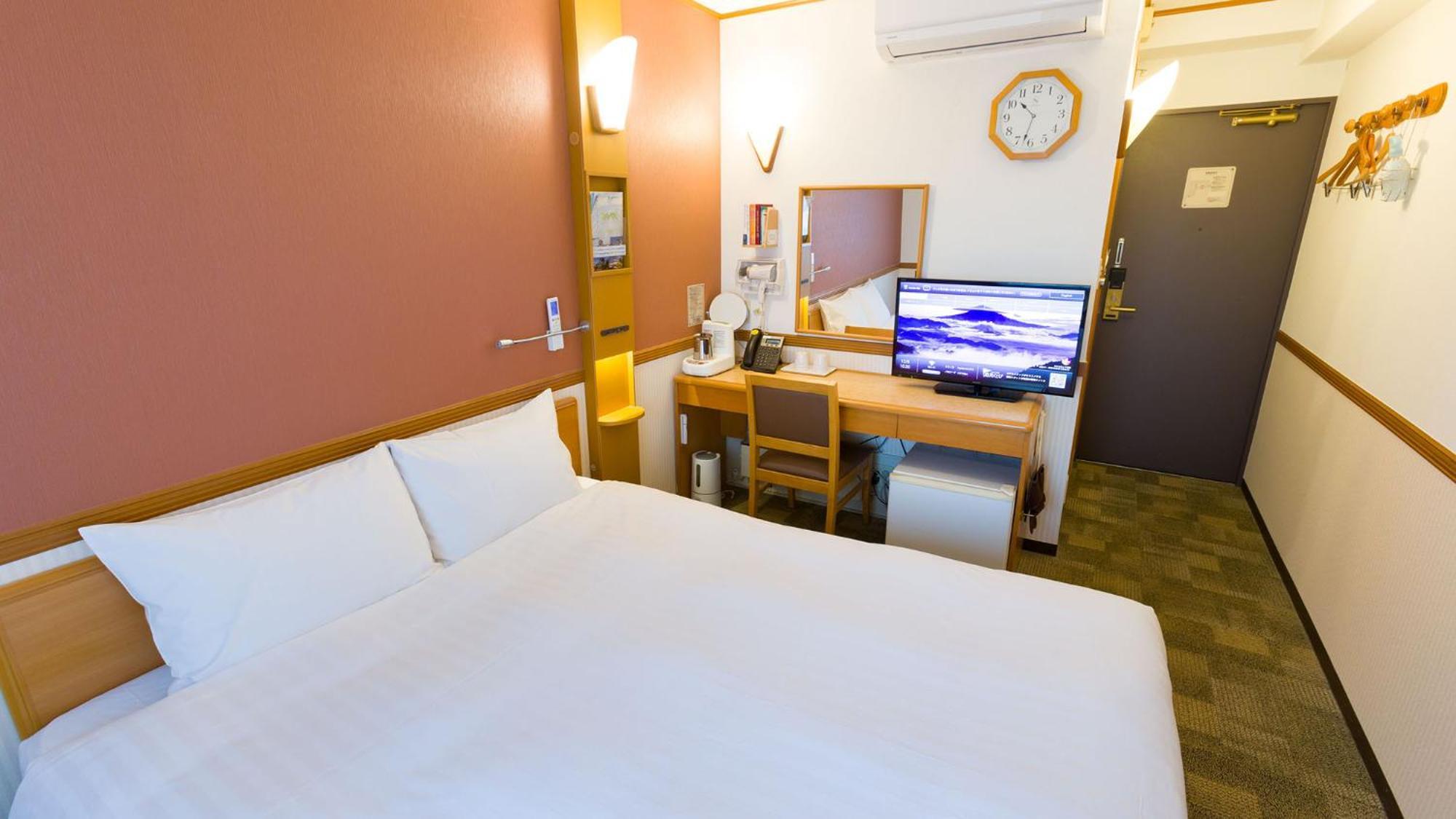 Toyoko Inn Hirosaki Ekimae Номер фото